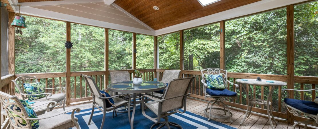 Exploring the Best Restaurants Listed on Gotham Burger Social Club NYC